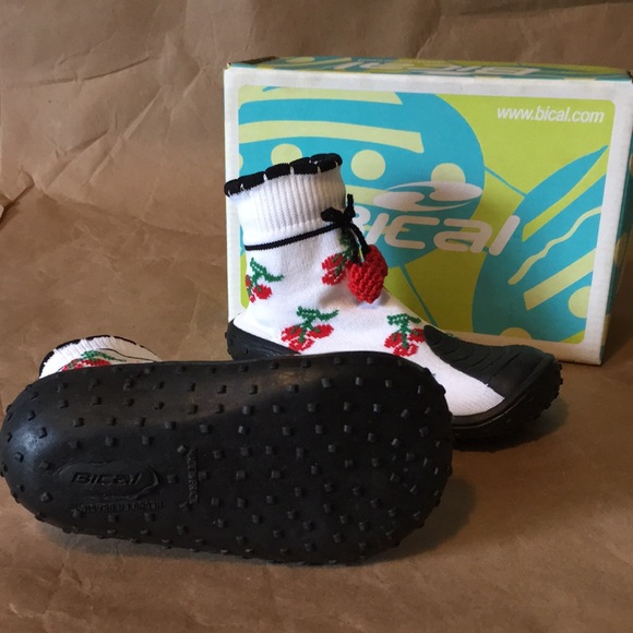 Toddler Sock Shoes- Cherries - Picture 5 of 6